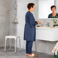 Etac Smart shower stool (grey) - patient use happy